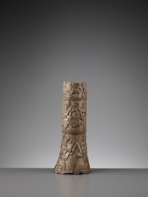 Lot 751 - AN EROTIC CHANDRAKETUGARH VASE, 2ND-1ST CENTURY BC