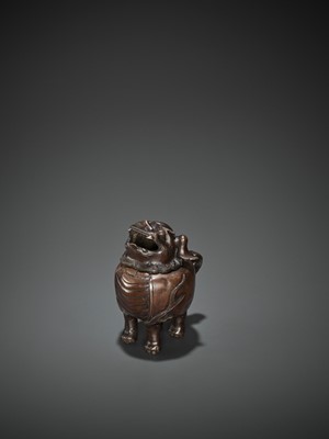 Lot 23 - A BRONZE LUDUAN-FORM CENSER AND COVER, 17TH CENTURY