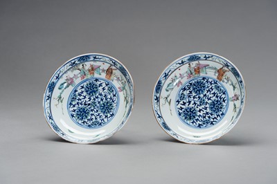 Lot 402 - A PAIR OF DOCAI PORCELAIN DISHES