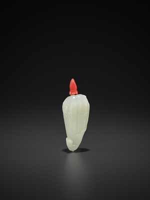 Lot 802 - A WHITE JADE ‘MELON’ SNUFF BOTTLE, MID-QING