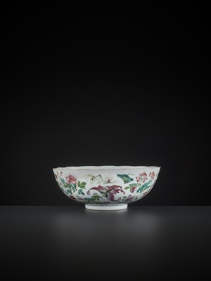 Lot 673 - A LARGE BUTTERFLY BOWL, DAOGUANG MARK AND PERIOD