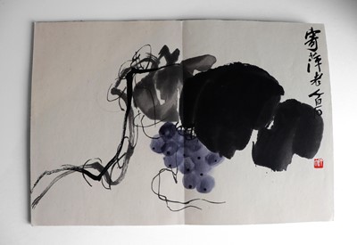 Lot 1087 - AN ALBUM WITH 12 WOODBLOCK PRINTS BY QI BAISHI (1864-1957)