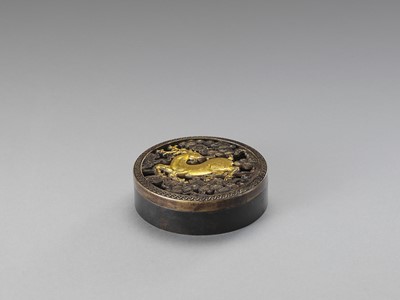 Lot 539 - A PARCEL GILT ‘STAG AND PINE’ INCENSE BOX, LATE QING TO REPUBLIC
