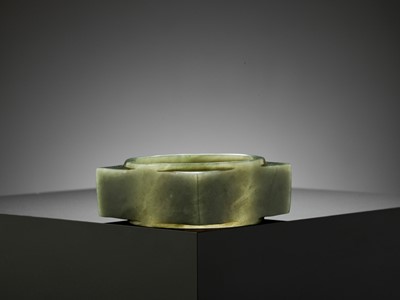 Lot 62 - AN EXCEPTIONAL SPINACH-GREEN JADE CONG, LATE SHANG DYNASTY