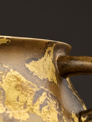 Lot 442 - A ‘YUTANG QINGWAN’ GOLD-SPLASHED BRONZE BOMBÉ CENSER, 17TH CENTURY