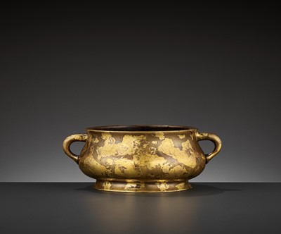 Lot 442 - A ‘YUTANG QINGWAN’ GOLD-SPLASHED BRONZE BOMBÉ CENSER, 17TH CENTURY