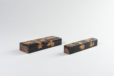 Lot 199 - A SET OF TWO LACQUER BOXES DECORATED WITH POMEGRANATE BRANCHES