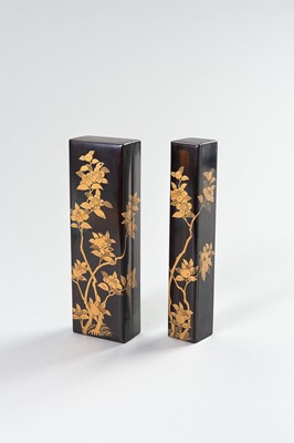Lot 199 - A SET OF TWO LACQUER BOXES DECORATED WITH POMEGRANATE BRANCHES
