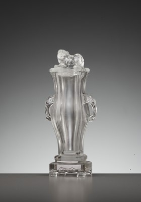 Lot 38 - A RARE ROCK CRYSTAL PARFUMIÈRE WITH A ‘BUDDHIST LION’ FINIAL, QIANLONG PERIOD