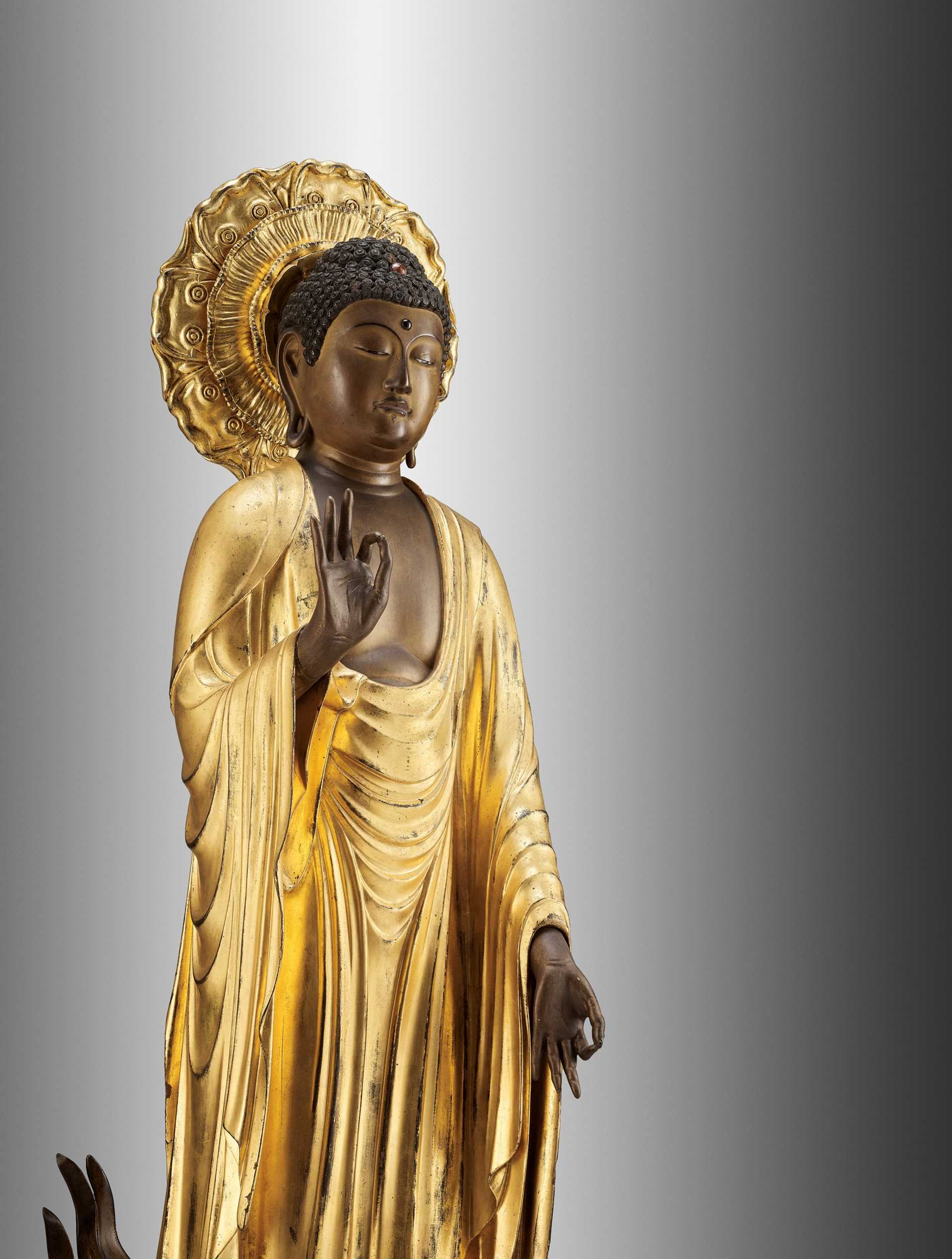 Lot 127 - A MAGNIFICENT AND VERY LARGE FIGURE OF AMIDA, BUDDHA OF INFINITE LIGHT