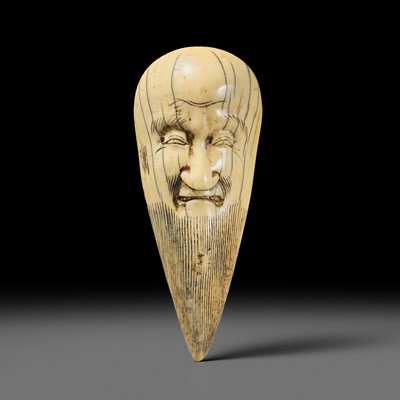 Lot 292 - A LARGE IVORY MASK NETSUKE OF A CHINESE SAGE