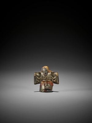 Lot 315 - A LACQUERED WOOD NETSUKE OF A NOH ACTOR