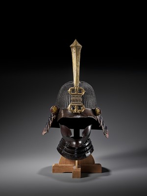 Lot 52 - AN IMPORTANT KO-BOSHI KABUTO (HELMET WITH STANDING RIVETS) WITH IMPRESSIVE KEN MAEDATE (FRONT CREST)