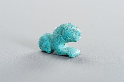 Lot 675 - AN ANCIENT STYLE TURQUOISE TIGER AMULET