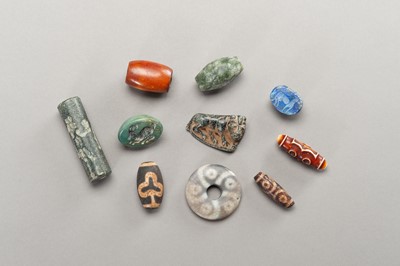 Lot 573 - SIXTY! INDUS VALLEY BEADS AND SEALS