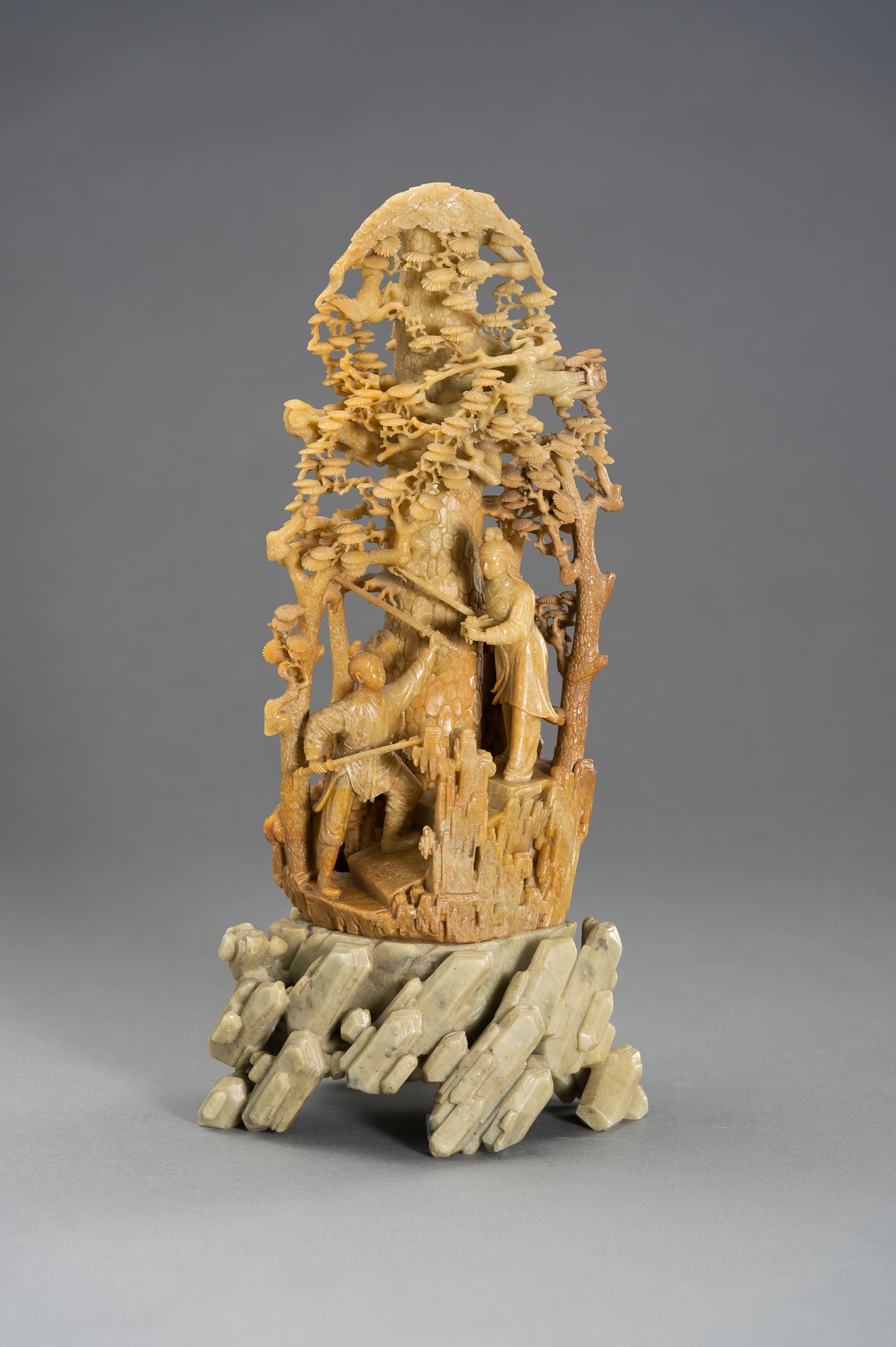 Lot 198 A STUNNNING LARGE SOAPSTONE CARVING