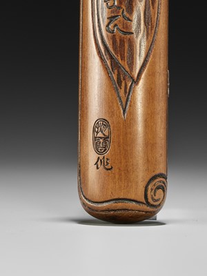Lot 346 - ROSETSU: A COPPER AND GOLD INLAID WOOD KISERUZUTSU OF EMMA-O