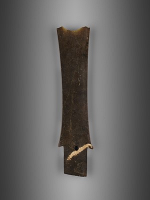 Lot 63 - A LARGE BLACKISH-GREEN JADE CEREMONIAL BLADE, ZHANG, EX-SACKLER COLLECTION