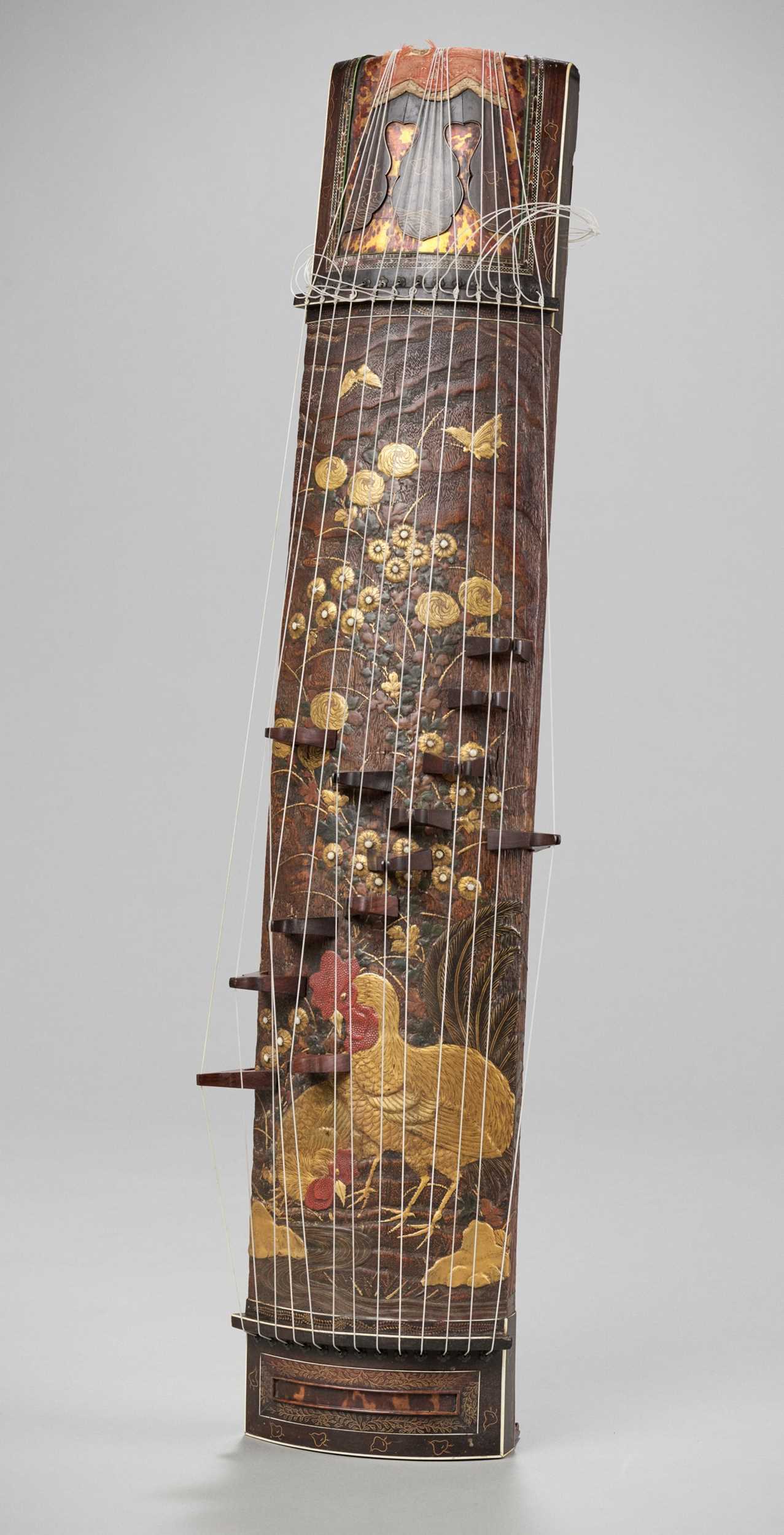 Lot 178 - A RARE LACQUERED PAULOWNIA WOOD KOTO WITH ROOSTERS