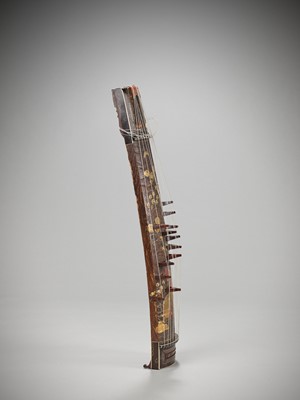 Lot 178 - A RARE LACQUERED PAULOWNIA WOOD KOTO WITH ROOSTERS