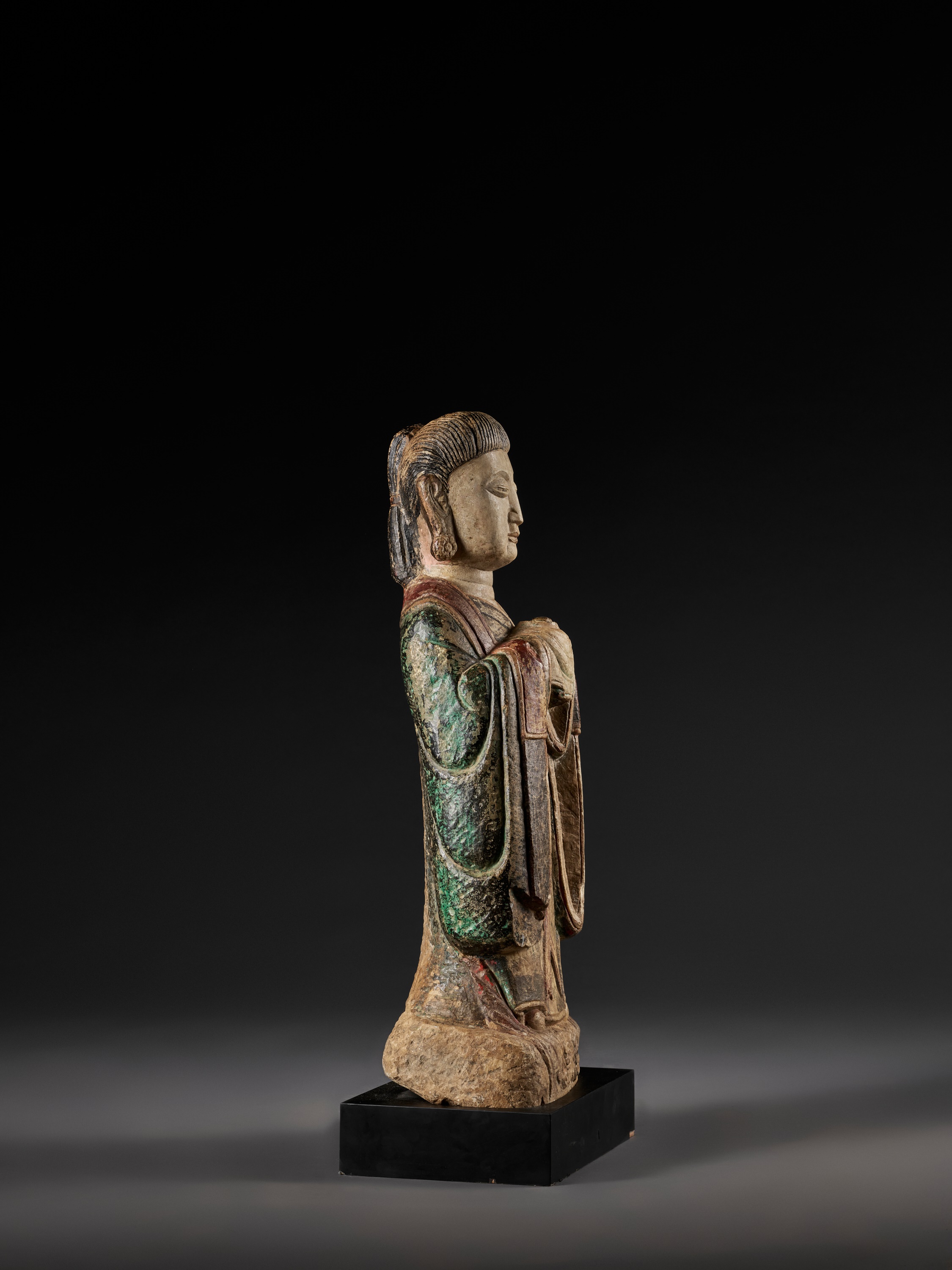 Lot 366 - A RARE AND MONUMENTAL PAINTED MARBLE FIGURE