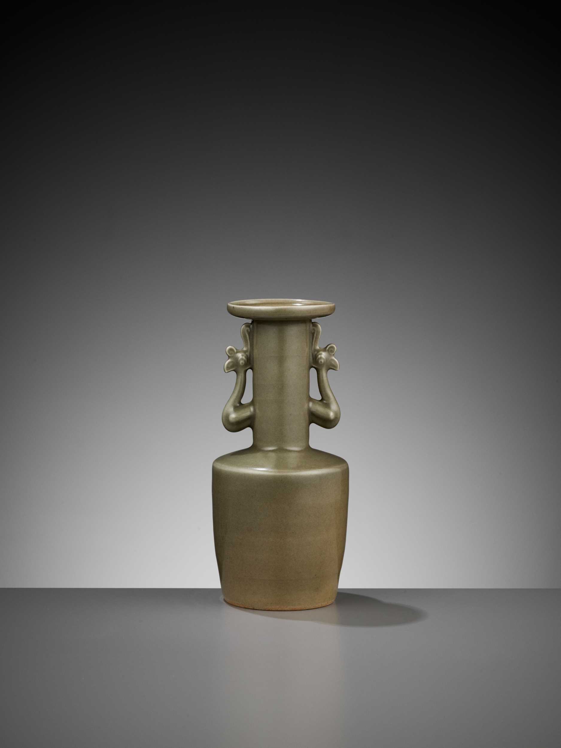 ドラゴン彫刻 陶器 水差し ドラゴン彫刻 陶器 水差し 工芸品