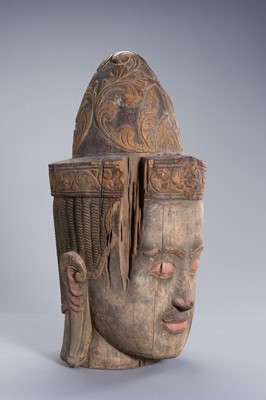 Lot 1320 - A LARGE WOOD HEAD OF BUDDHA