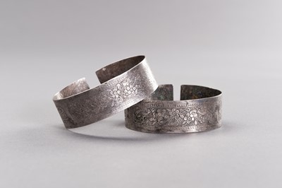 Lot 16 - A PAIR OF SILVER BANGLES