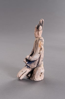 Lot 733 - A GROUP OF FIVE CERAMIC SHIPWRECK FIGURINES