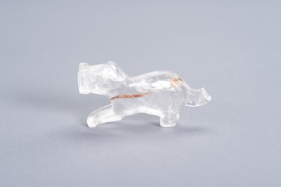 Lot 585 - A PYU ROCK CRYSTAL TALISMAN OF A TIGER WITH CUB IN ITS MOUTH