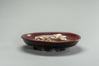 Lot 207 - A DECORATIVE SHIBAYAMA and LACQUER DISH WITH ORCHIDS