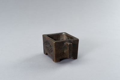 Lot 44 - A SMALL MING-STYLE BRONZE CENSER WITH SINI CALLIGRAPHY