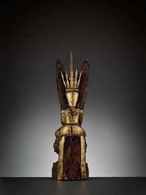 Lot 573 - A LARGE GILT WOOD FIGURE OF THE CROWNED BUDDHA, SHAN STATE