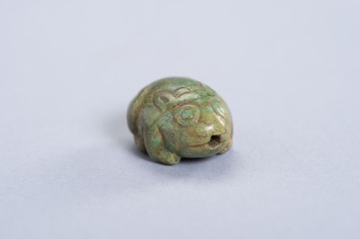 Lot 229 - A TURQUOISE PENDANT DEPICTING A HARE