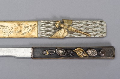 Lot 56 - A COPPER KOZUKA WITH BLADE AND A SENTOKU PAGE TURNER WITH DRAGONFLY