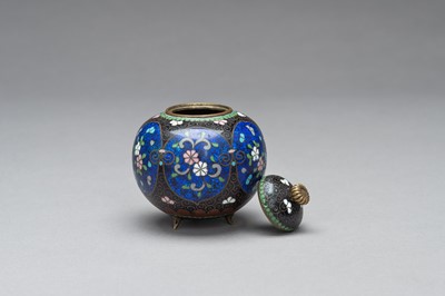 A CLOISONNÉ KORO WITH COVER