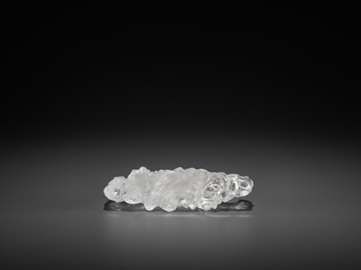 Lot 35 - A ROCK CRYSTAL ‘MOUNTAIN’ BRUSH REST, QING DYNASTY