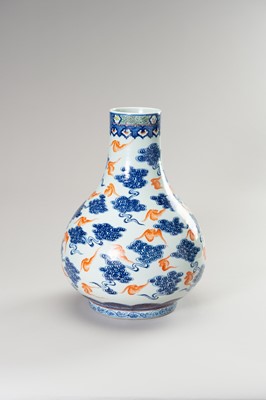 Lot 898 - A LARGE IRON-RED, BLUE AND WHITE 'BATS AND CLOUDS' PORCELAIN VASE