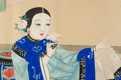 Lot 1031 - A DECORATIVE PAINTING OF A COURT LADY