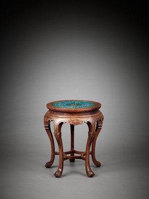 Lot 15 - A CLOISONNÉ ENAMEL-INSET HARDWOOD STAND, LATE QING TO REPUBLIC