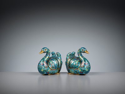 Lot 14 - A PAIR OF GILT-BRONZE CLOISONNÉ ENAMEL ‘DUCK’ CENSER AND COVERS, LATE QING DYNASTY
