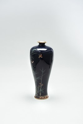 Lot 59 - A CLOISONNÉ ENAMEL VASE WITH BAMBOO AND BIRDS