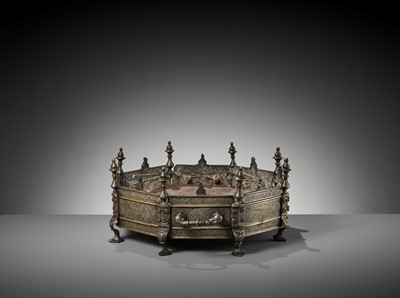 Lot 909 - AN OCTAGONAL BRASS BRAZIER, 17TH-18TH CENTURY