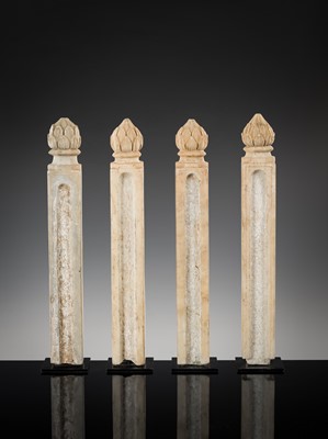 Lot 268 - A GROUP OF FOUR MARBLE BALUSTRADE COLUMNS, INDIA, 17TH-18TH CENTURY