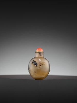 Lot 308 - A SUZHOU AGATE SNUFF BOTTLE, ZHITING SCHOOL, MID-QING