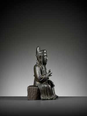 Lot 31 - A BRONZE FIGURE OF A DAOIST DIGNITARY, MING DYNASTY