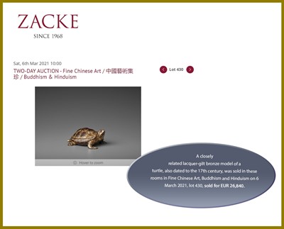 Lot 346 - A SILVER-INLAID BRONZE ‘TURTLE’ WEIGHT, ATTRIBUTED TO SHISOU, LATE MING DYNASTY