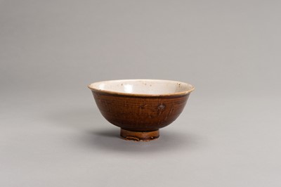 Lot 720 - A BROWN GLAZED BOWL