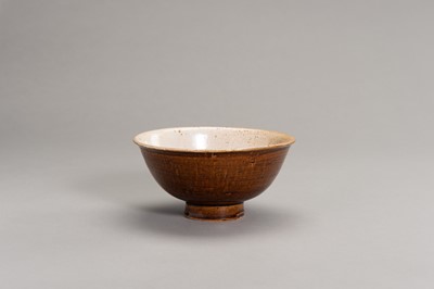 Lot 720 - A BROWN GLAZED BOWL