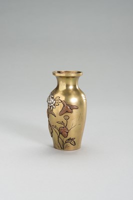 Lot 5 - A FINE GILT BRONZE VASE WITH PEONIES